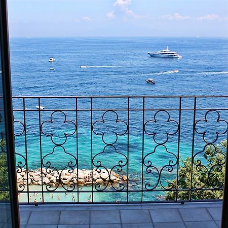 Capri Inn Екстериор снимка
