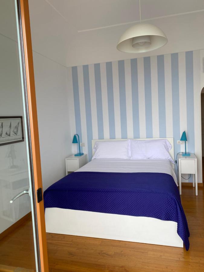 Capri Inn Екстериор снимка