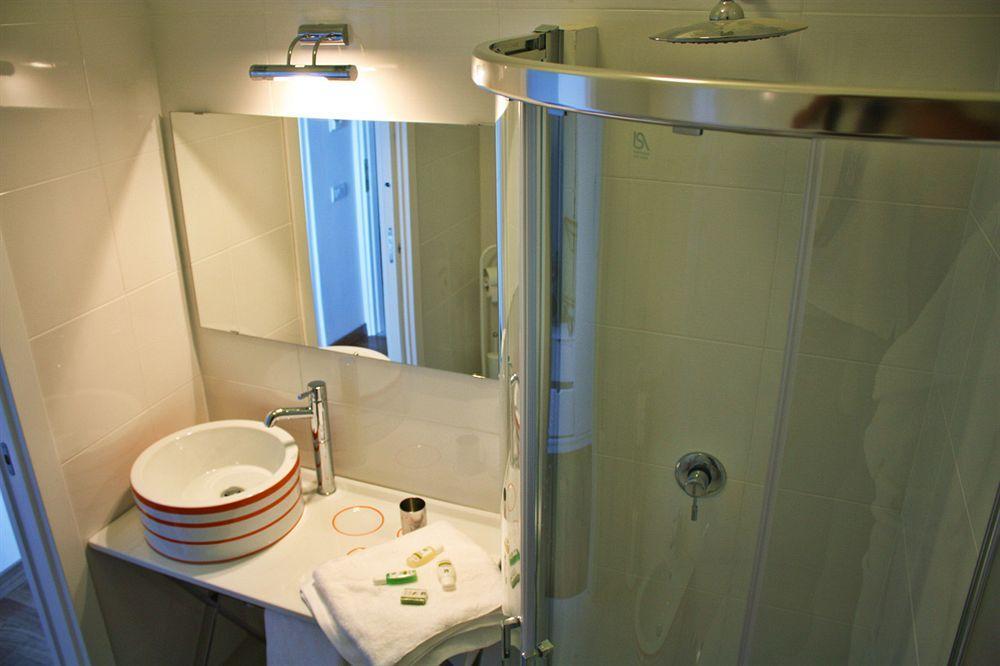 Capri Inn Екстериор снимка